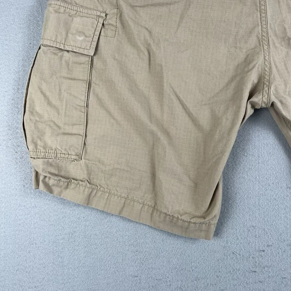 Levis Rip Stop Cotton Beige Cargo Shorts 9” Inseam Mens Size 38‎